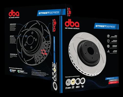 Emballage de disque DBA Street Series montrant la boîte avec schéma détaillé à gauche et disque rainuré réel à droite
