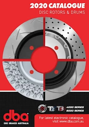 Couverture du catalogue DBA 2020 des disques et tambours de frein avec conception de disque à quatre quadrants sur fond rouge